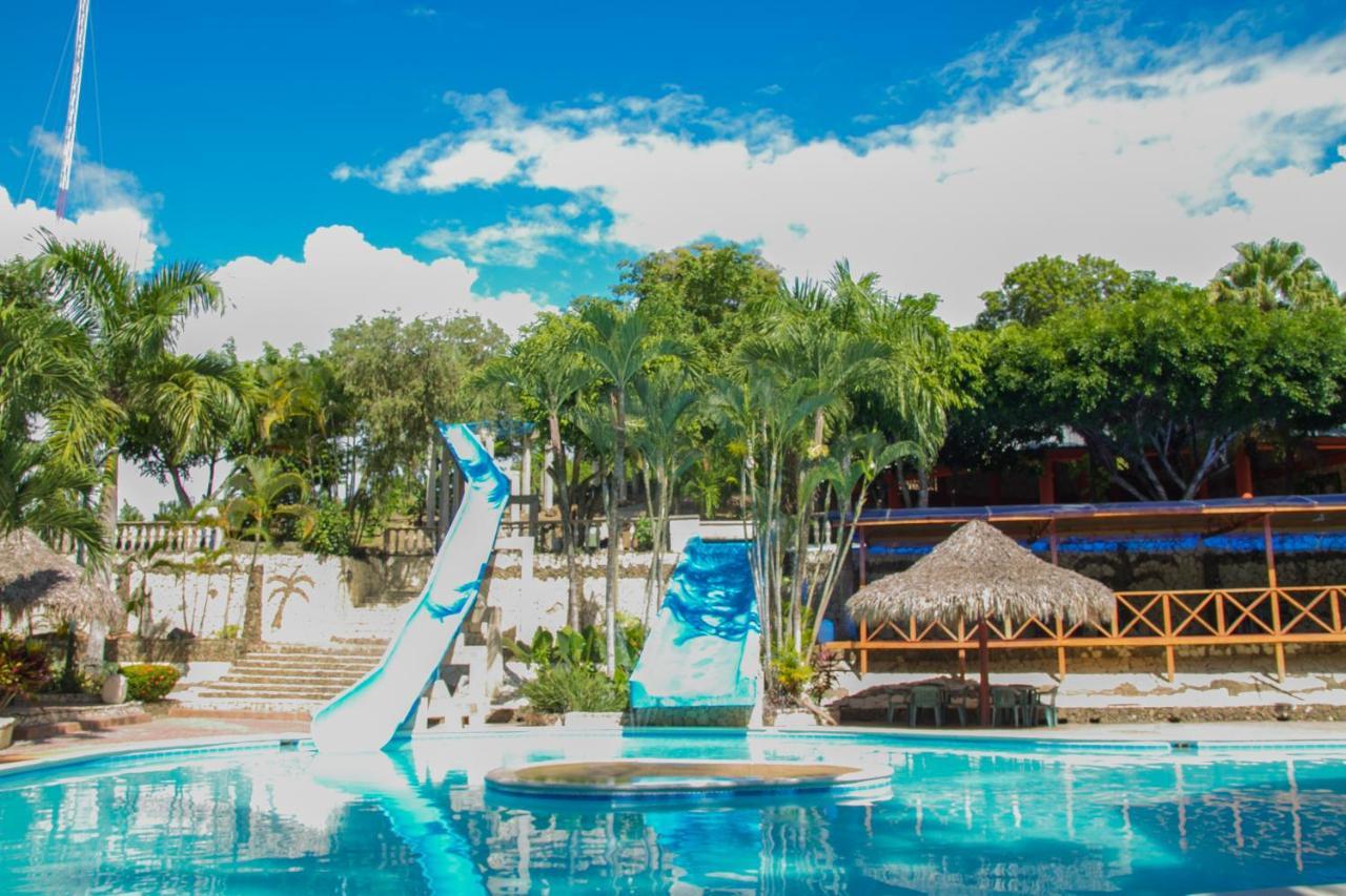 Hotel Colinas Del Rey Hato Mayor Del Rey Exterior photo